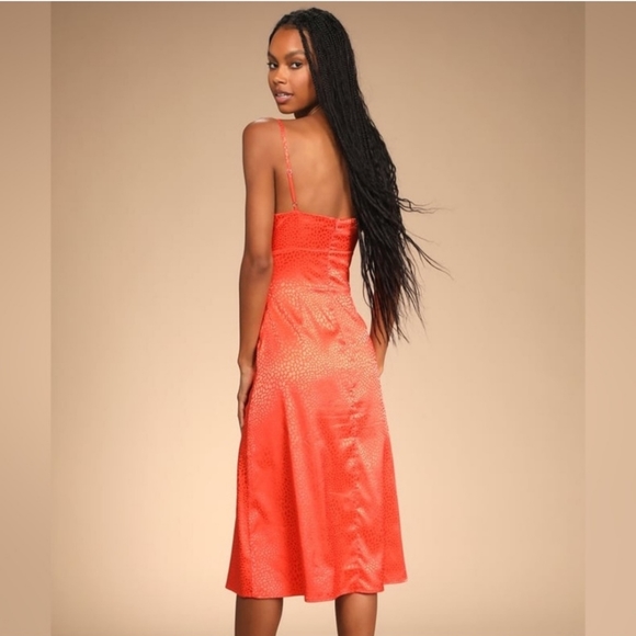 NWT Lulu's Satin Jacquard Print Cowl Midi Dress w/ Adjustable Straps - Picture 3 of 9